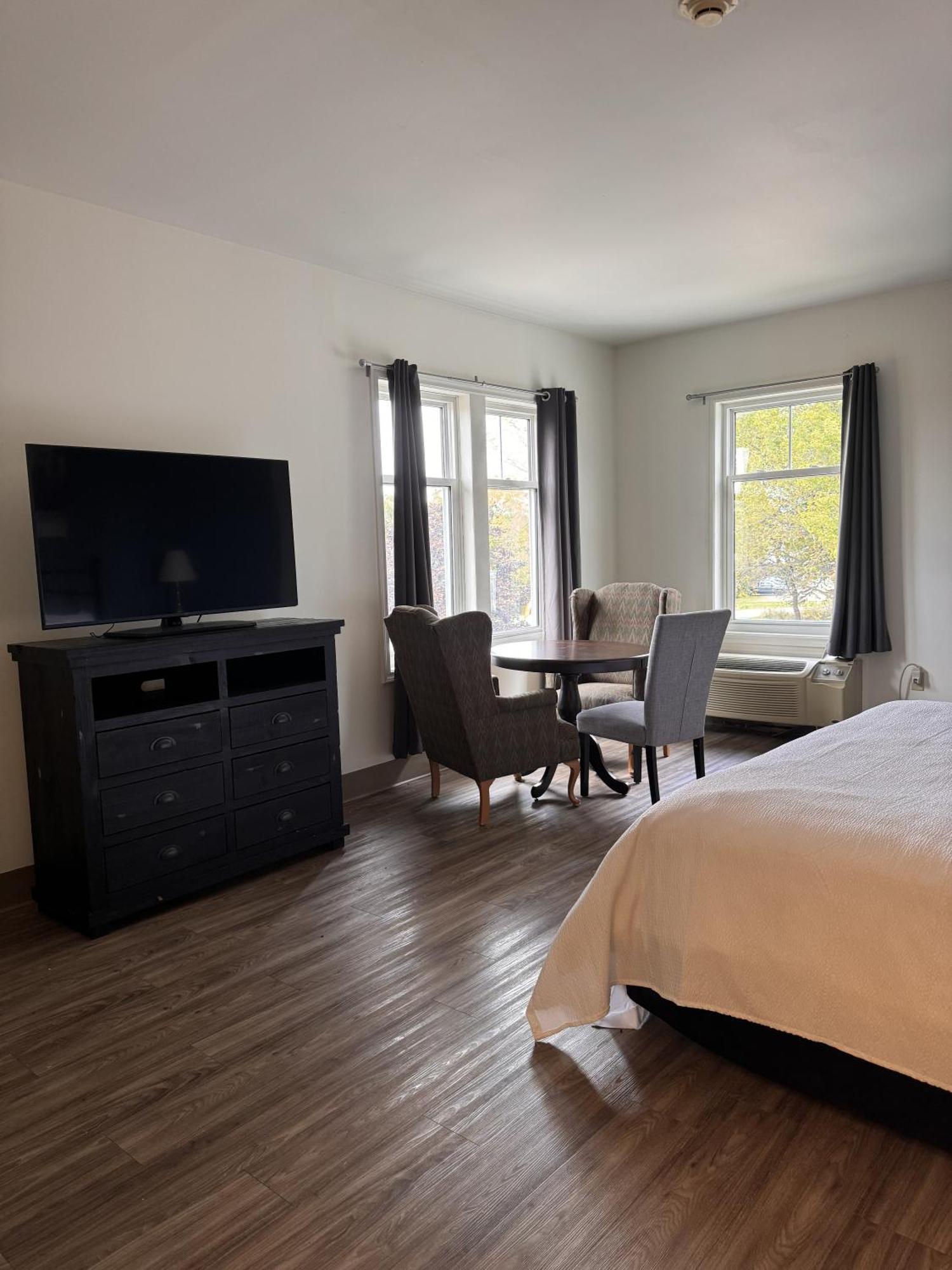 Stone Willow Inn Saint Marys Екстер'єр фото